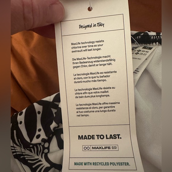 ARENA Allover Pro Back Plus One Piece swimsuit NWT - Picture 6 of 6